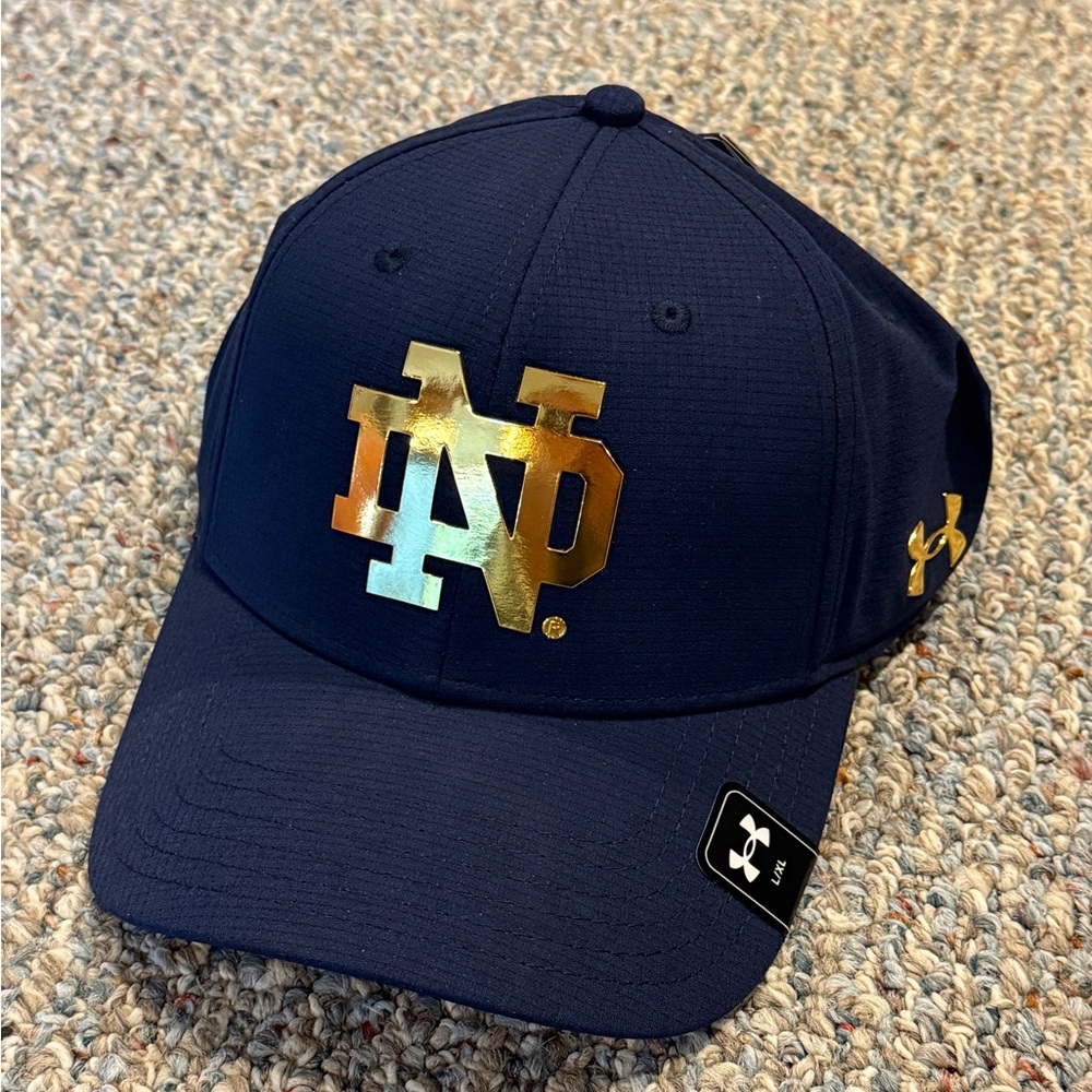 Notre Dame Navy Under Armour Sideline Armourvent Stretch Flex Hat L/XL